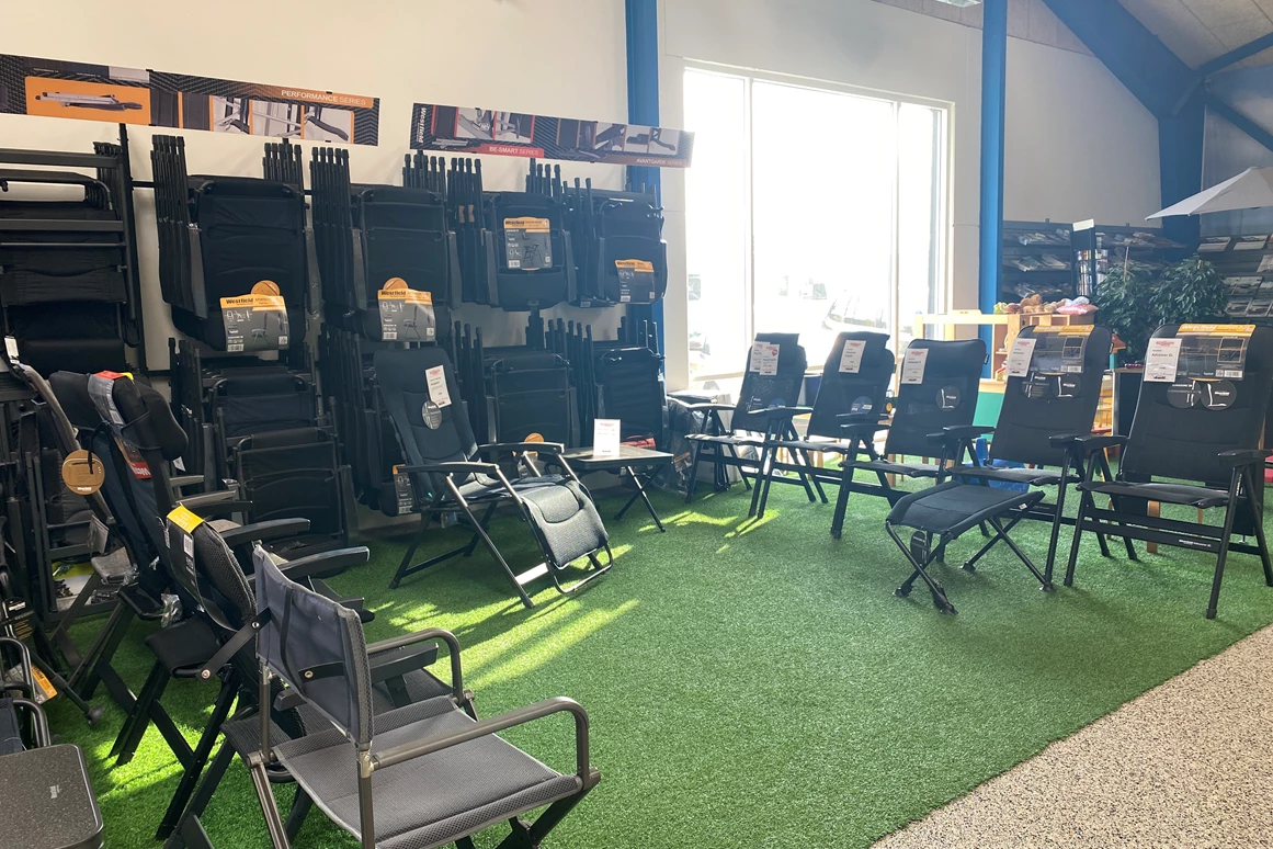 Wohnmobilhändler: Campingtische in verschiedenen Größen von Westfield - Jysk Caravan Center