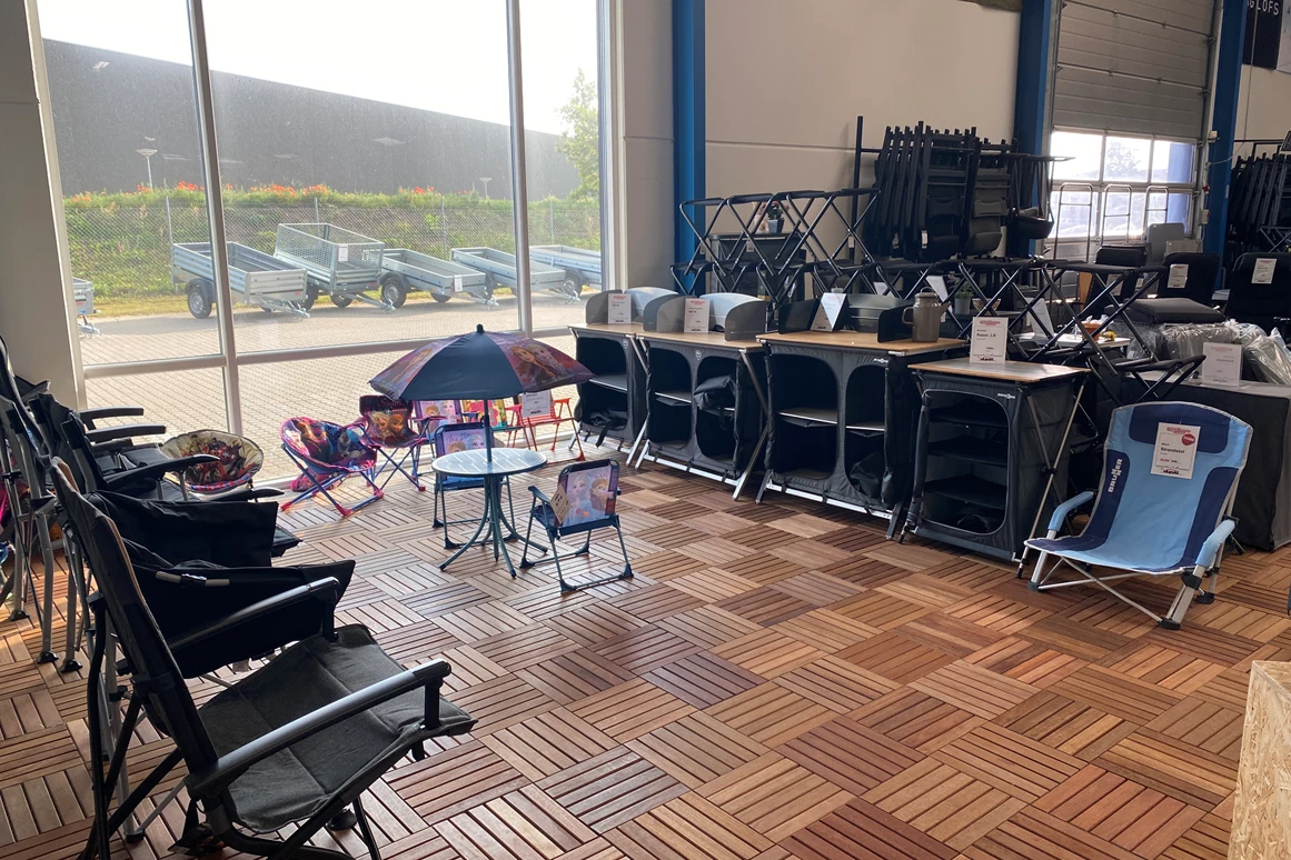 Wohnmobilhändler: Campingschränke in verschiedenen Größen - Jysk Caravan Center