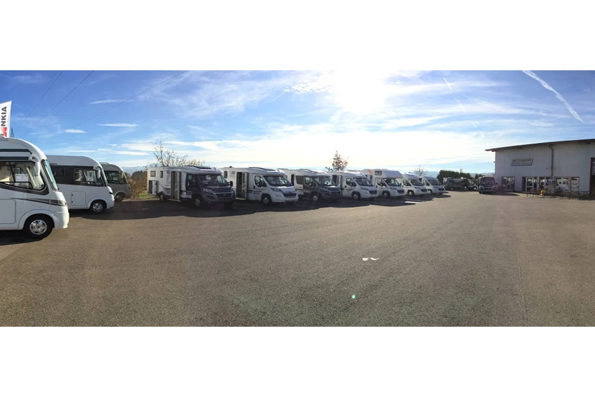 Wohnmobilhändler: Unser Firmengelände  - Wohnmobile-Wohnwagen Wiedemann GmbH