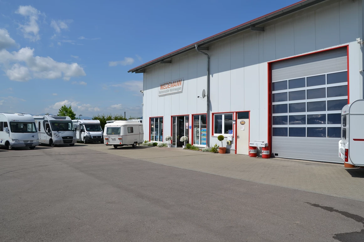 Wohnmobilhändler: Wohnmobile-Wohnwagen Wiedemann GmbH