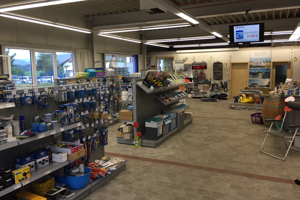 Wohnmobilhändler: Zubehörshop - Wohnmobile-Wohnwagen Wiedemann GmbH