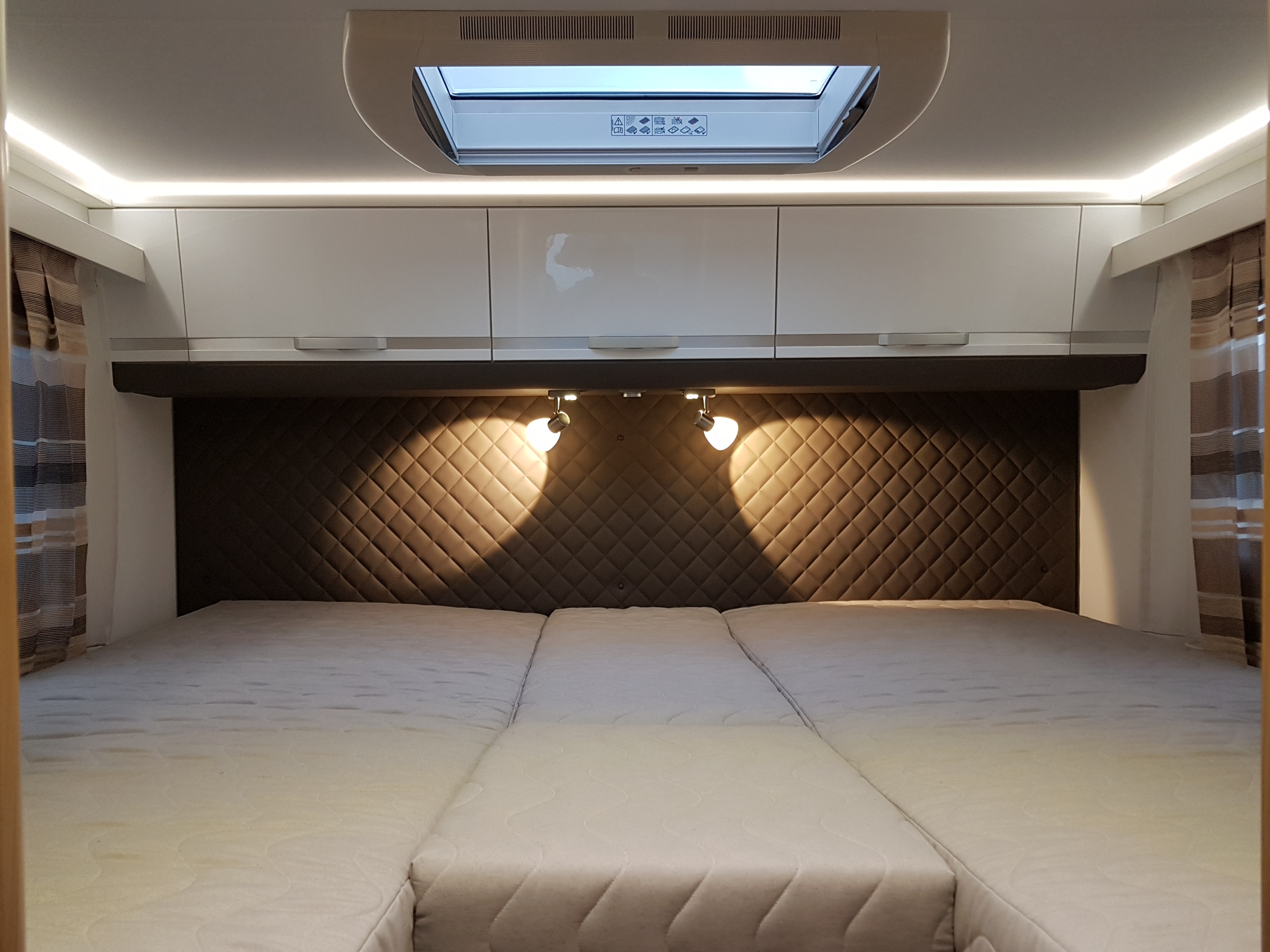 Wohnmobilhändler: PGS Freizeitmobile GmbH