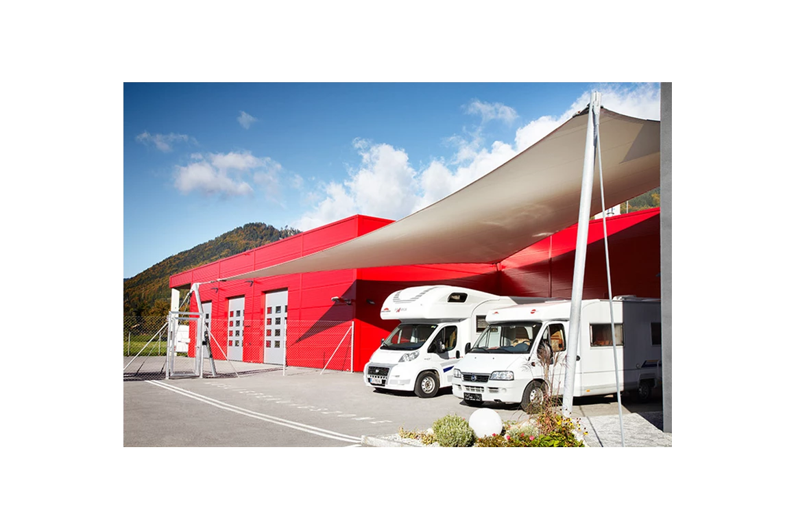 Wohnmobilhändler: Firmenzentrale Weißenbach/Liezen - Gebetsroither Handels GmbH