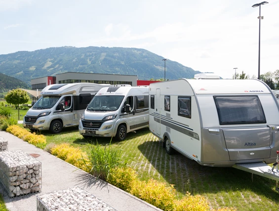Wohnmobilhändler: Firmenzentrale Weißenbach/Liezen - Gebetsroither Handels GmbH