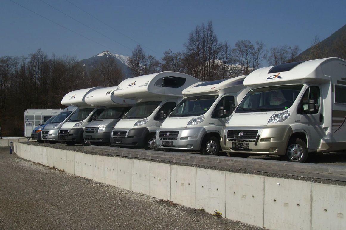 Wohnmobilhändler: WebCamping.at