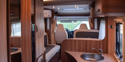 Caravandealer - Itter - Wohnmobile RASS