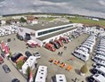 Wohnmobilhändler: Unser Gelände mit der Ausstellung - Camping-Center Vöpel GmbH