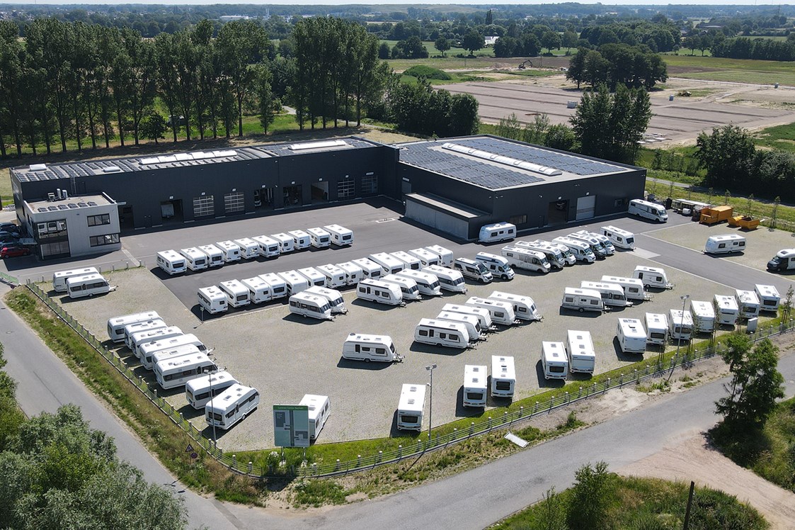 Wohnmobilhändler: Luftbild Werkstatt - Caravan Center Bocholt
