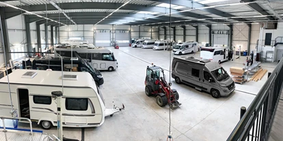 Wohnwagenhändler - Ruhrgebiet - Teil der Werkstatt innen - Caravan Center Bocholt