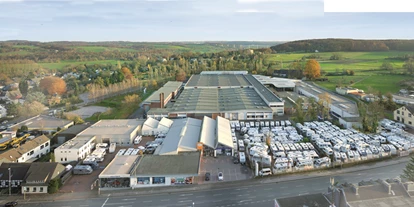 Wohnwagenhändler - Ruhrgebiet - Alles für´s mobile Reisen auf knapp 9.0000 qm an der Kölner Straße 35-37 in Mülheim an der Ruhr-Saarn! - HYMER-Zentrum B1 Dhonau GmbH