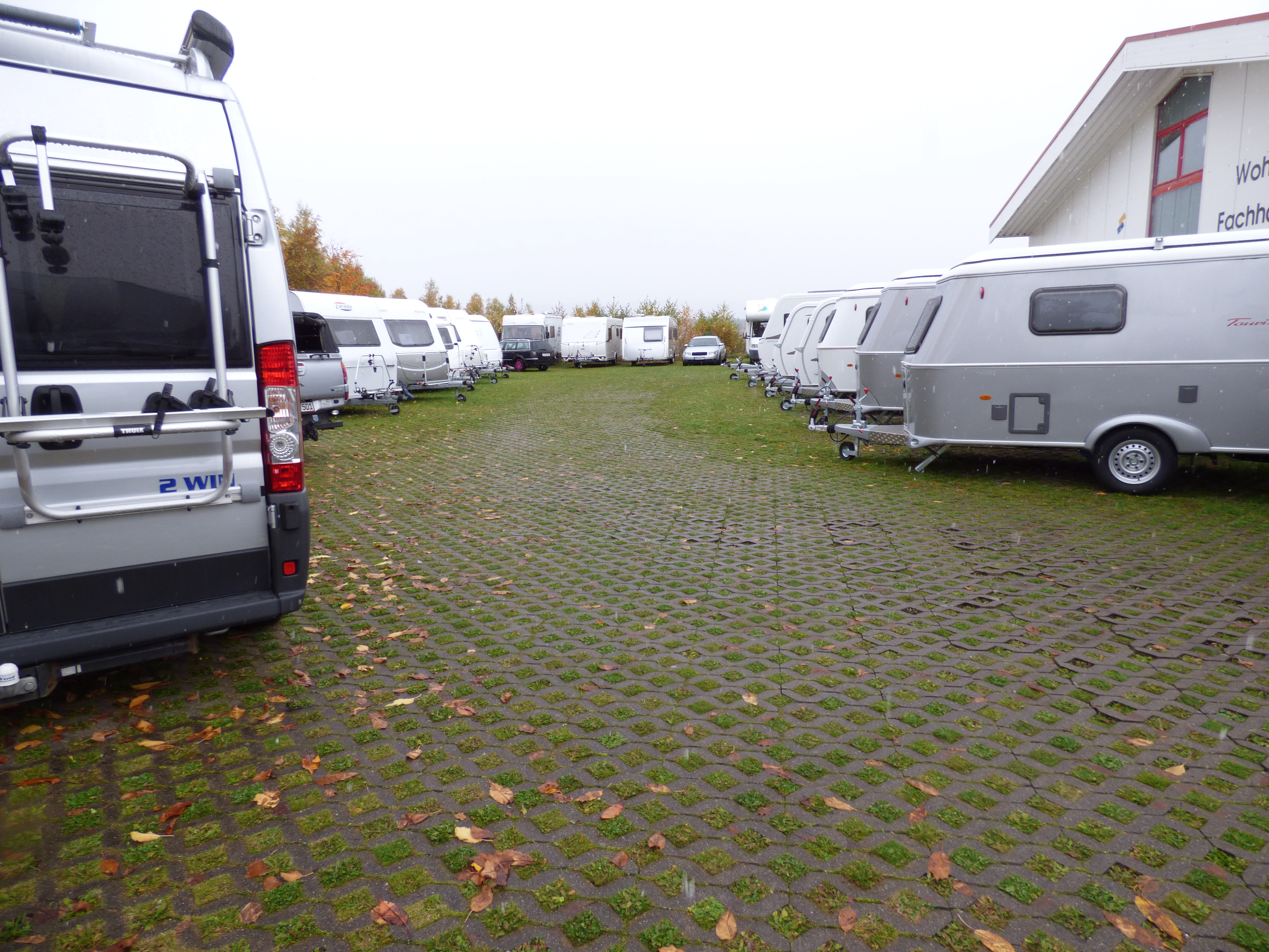 Wohnwagenhändler - Markenvertretung: Carado - Lippert Reisemobile GmbH