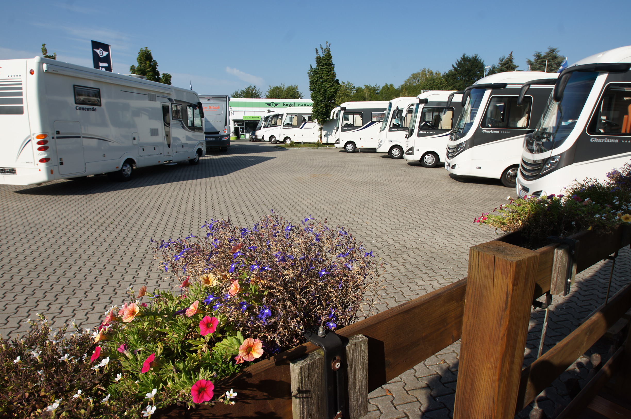 Caravandealer - Hessen - Beschreibungstext für das Bild - Engel Caravaning Frankfurt GmbH & Co.KG