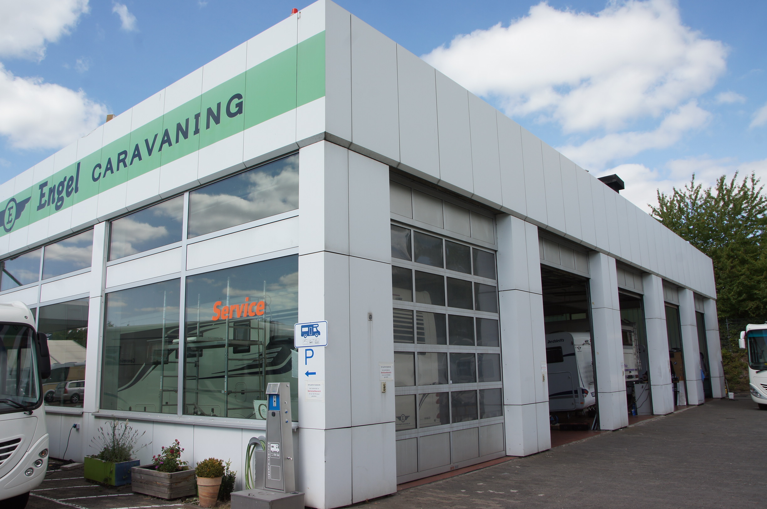 Caravandealer - Hessen - Beschreibungstext für das Bild - Engel Caravaning Frankfurt GmbH & Co.KG