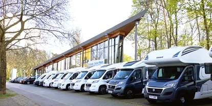 Caravan dealer - Unfallinstandsetzung - Germany - Bus Center M&M GmbH