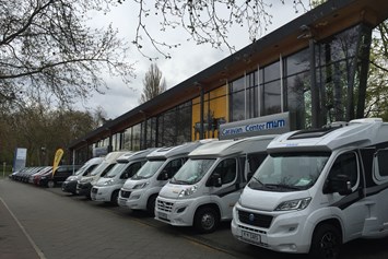 Wohnmobilhändler: Bus Center M&M GmbH