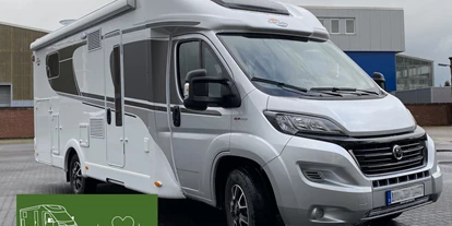 Wohnwagenhändler - Ruhrgebiet - Carado T447
> Sehr großes Heckbett mit 210 / 215 × 210 Liegefläche für 2-3 Personen
(als Einzelbetten 210 × 80 bzw. 215 × 80 Liegefläche)
> Hubbett 195 × 140 / 110 für bis zu 2 Personen
> 140 PS Fiat Ducato
> Fahrerhausklimaanlage (manuell)
> Fahrradträger 3 Räder
> Rückfahrkamera, Markise
> Viel Platz auf 740cm Länge und 232cm Breite (Außenmaße) - Schultis-Wohnmobil.de