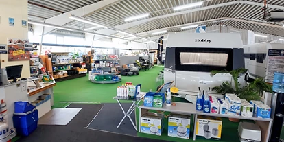 Wohnwagenhändler - Ruhrgebiet - Unser Zubehörshop, direkt neben unserer Fahrzeugausstellung - Campingsalon ZimmerMann GmbH