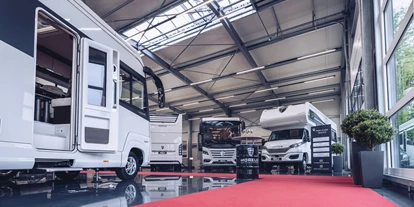 Wohnwagenhändler - Markenvertretung: LMC - Deutschland - Heck Caravan & Reisemobile