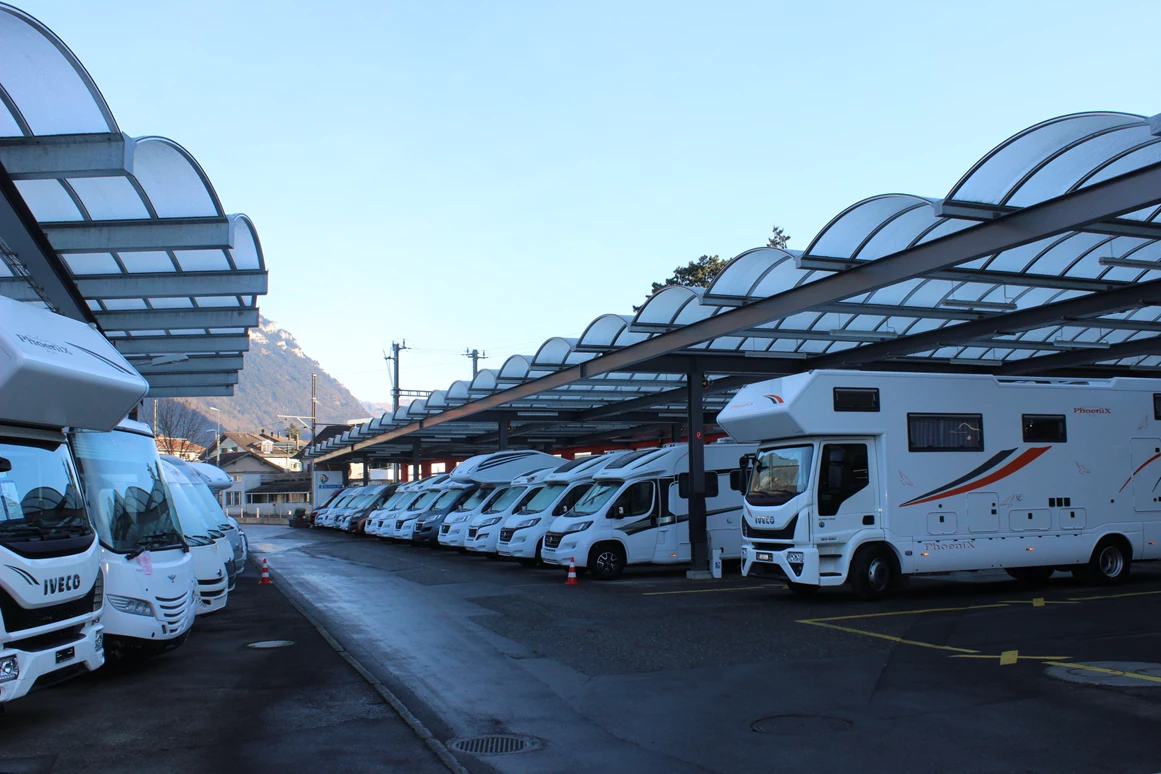 Wohnmobilhändler: Top Camp AG