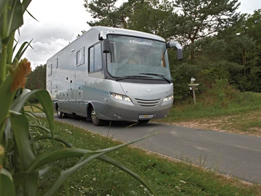 Wohnmobilhändler: Top Camp AG