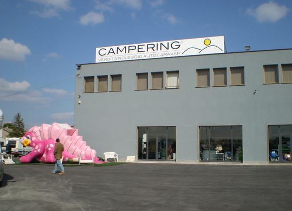 Wohnwagenhändler - Italien - Bildquelle: www.campering.it - Campering S.r.l.