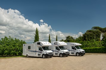 Wohnmobilhändler: Unsere Mietfahrzeuge Mietflotte - Der- Campingladen OG