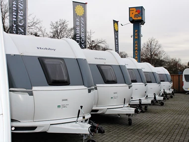 Wohnmobilhändler: Pen Caravans Enschede