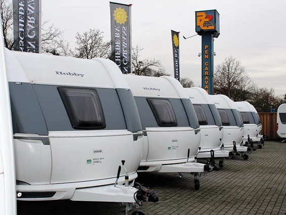 Wohnmobilhändler: Pen Caravans Enschede