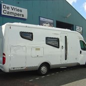 Wohnmobilhändler - Bildquelle: www.devriescampers.nl - De Vries Campers