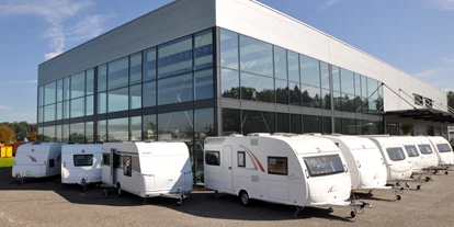 Wohnwagenhändler - Markenvertretung: Bürstner - Das neue Ausstellungsgebäude ist fertig - Caravans Zimmermann AG