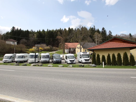 Wohnmobilhändler: FIRMENSTANDORT KÄRNTEN - Camper Neugebauer  Werner Neugebauer MAILBU NIESMANN+BISCHOFF WESTFALIA CARTHAGO SERVICE UND VERKAUF