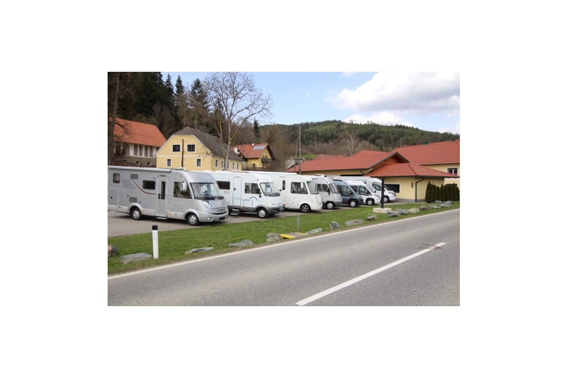 Wohnmobilhändler: FIRMENSTANDORT KÄRNTEN - Camper Neugebauer  Werner Neugebauer MAILBU NIESMANN+BISCHOFF WESTFALIA CARTHAGO SERVICE UND VERKAUF