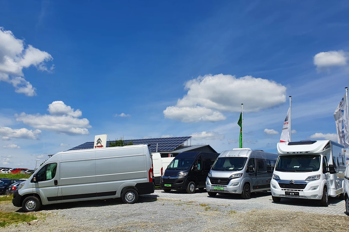 Wohnmobilhändler: Ständig diverse Laika CamperVans und Wohnmobile lagernd - wir bitte um Terminvereinbarung. - Autohaus Zander - Reisemobile Niederbayern