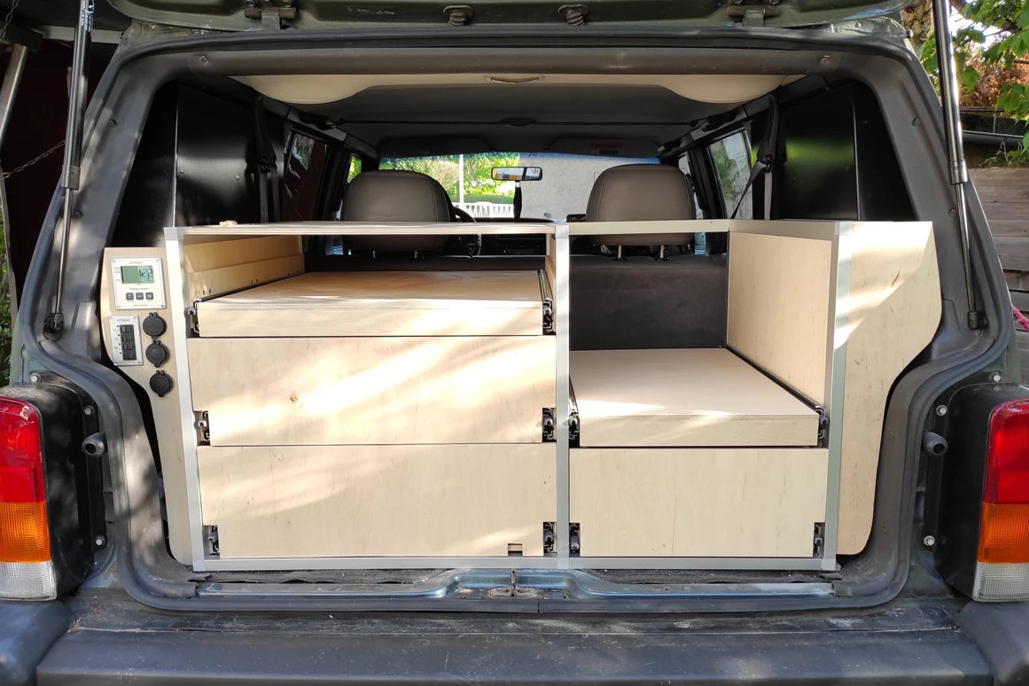 Wohnmobilhändler: Individuelle Ausbauten realisieren wir ebenso, wie Erweiterungen oder Reparaturen. - Camping-its.me