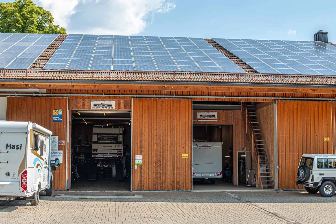 Wohnmobilhändler: Werkstattplätze 1+ 2 + 3 + 4 - Caravan Service Stehmeier - CARAVAN SERVICE Stehmeier