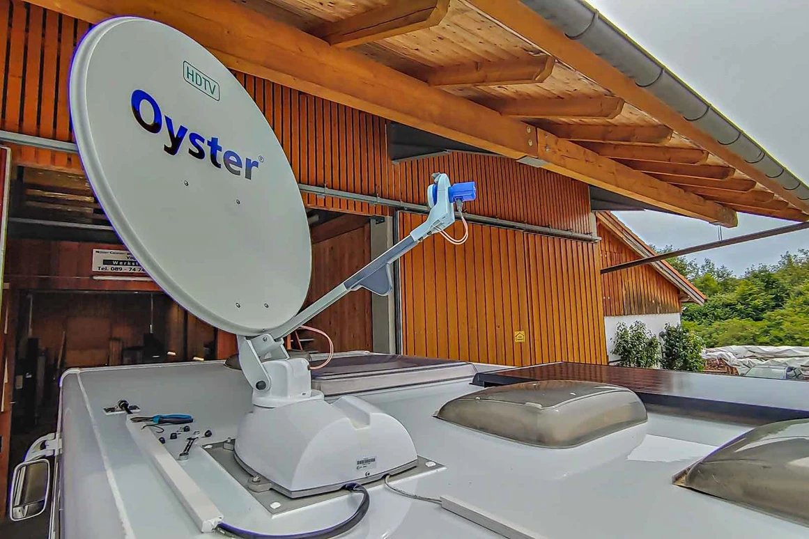 Wohnmobilhändler: Nachrüstung von TV/SAT Anlagen - Caravan Service Stehmeier - CARAVAN SERVICE Stehmeier