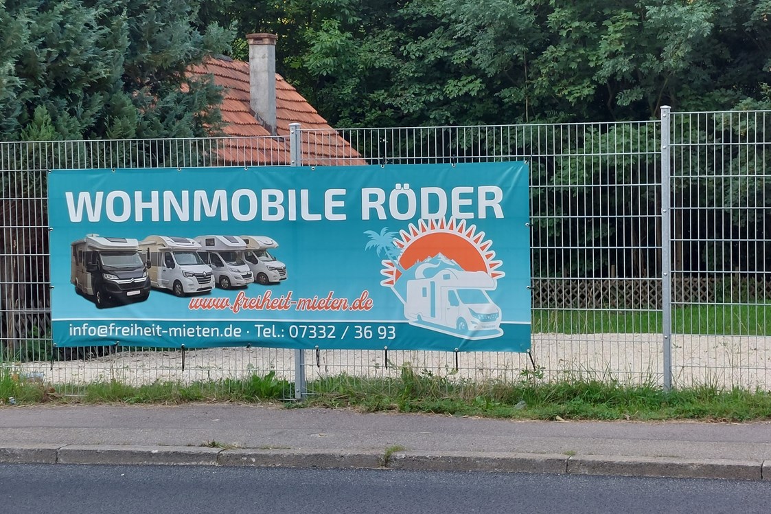 Wohnmobilhändler: Wohnmobile Röder