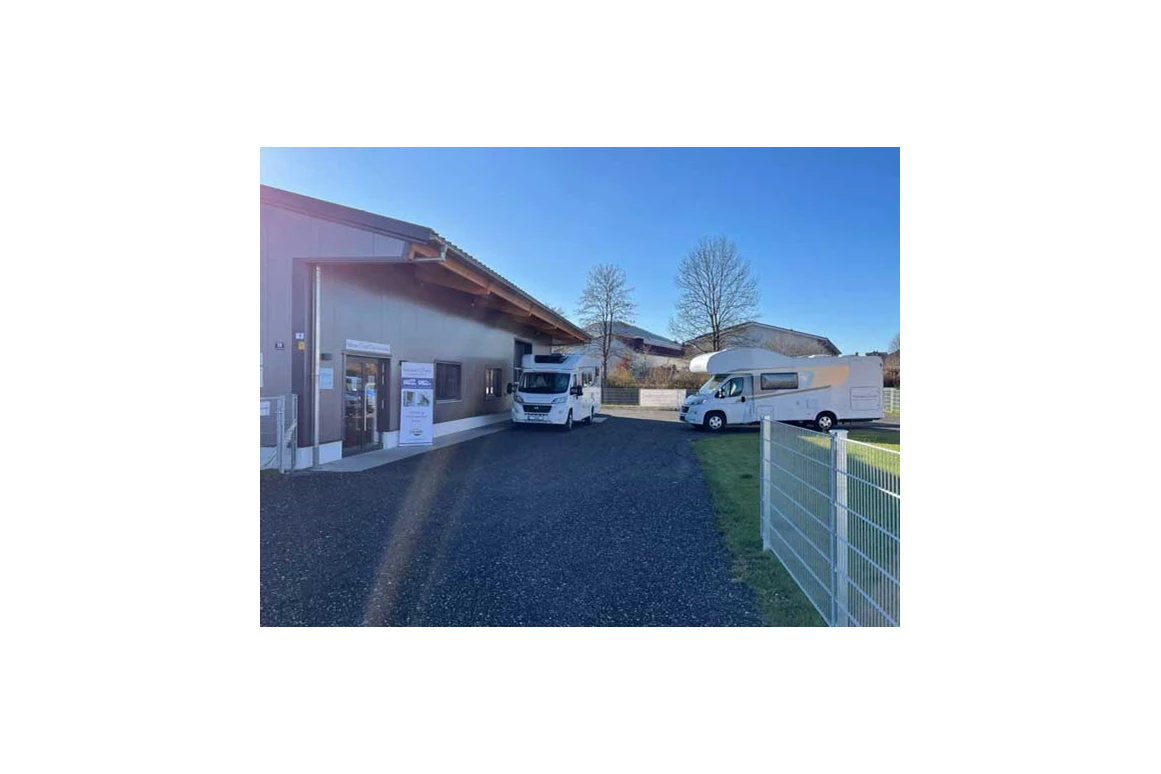 Wohnmobilhändler: Fellnasenmobil Frank Eigenbrod