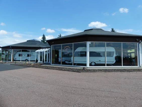 Wohnmobilhändler: Caravan & Reisemobil Verkauf Handschuhmacher