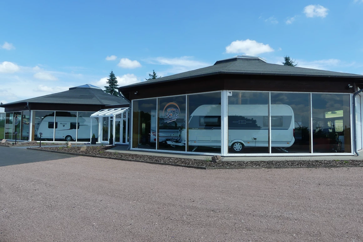 Wohnmobilhändler: Caravan & Reisemobil Verkauf Handschuhmacher