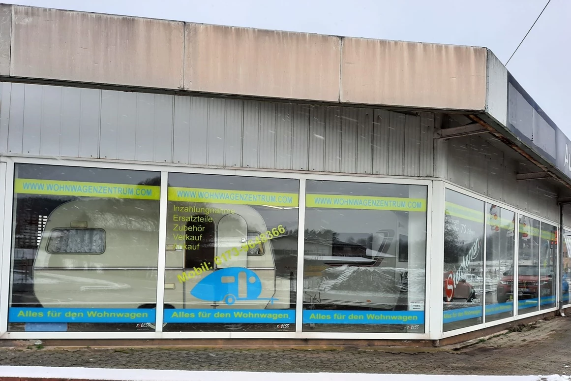 Wohnmobilhändler: Wohnwagenzentrum