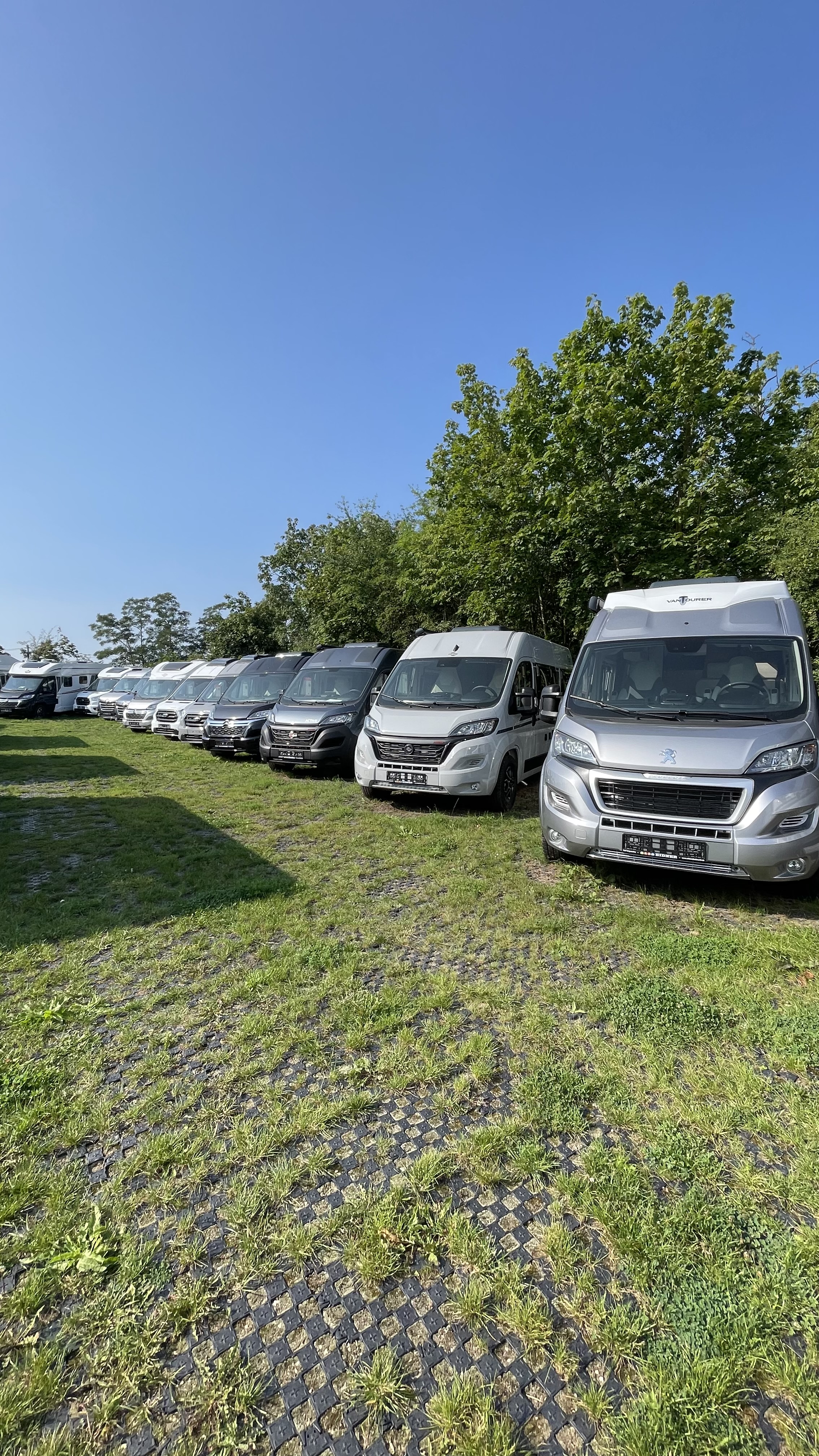 Wohnwagenhändler - Markenvertretung: Carado - Eidner & Stangl GmbH & Co. KG