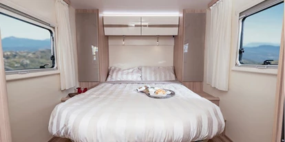 Caravandealer - Baden-Württemberg - Ahorn Canada TQ Wohnmobil mit Queensbett und Hubbett mieten - AlbCamper Wohnmobilvermietung, Wohnmobil mieten Ahorn Canada TQ Teilintegriertes Wohnmobil