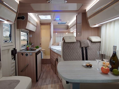 Camper mieten: Ahorn Camp 590 Wohnmobil bei AlbCamper