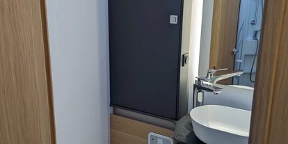 Caravandealer - Baden-Württemberg - Wohnmobile Röder ADRIA Matrix Axess
