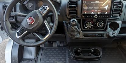 Caravandealer - Baden-Württemberg - Wohnmobile Röder ADRIA Matrix Axess