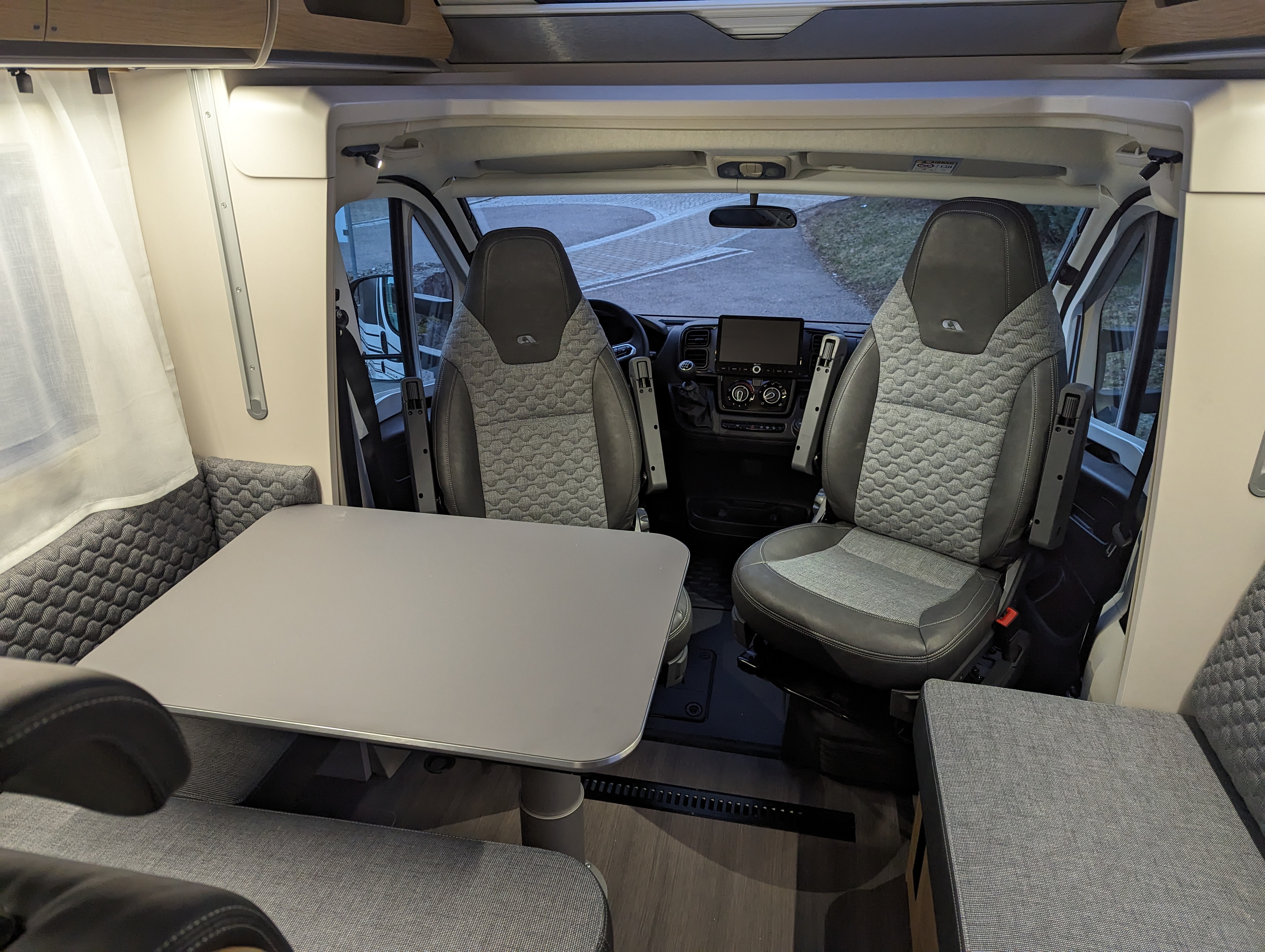 Camper mieten: ADRIA Matrix Axess