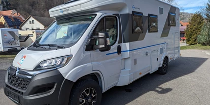 Caravandealer - Baden-Württemberg - Wohnmobile Röder Sun Living S72DL