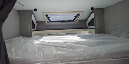 Caravandealer - Baden-Württemberg - Wohnmobile Röder Sun Living S72DL