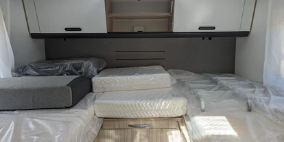 Caravandealer - Baden-Württemberg - Wohnmobile Röder Sun Living S72DL